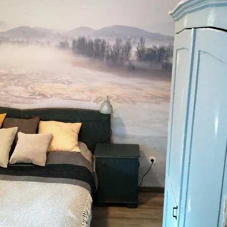 Postaláda Apartman *