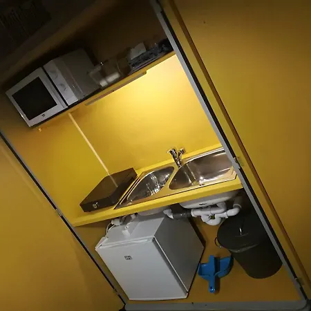 Postaláda Apartman *