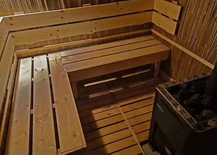 Postalada Vendeghaz Apartment *