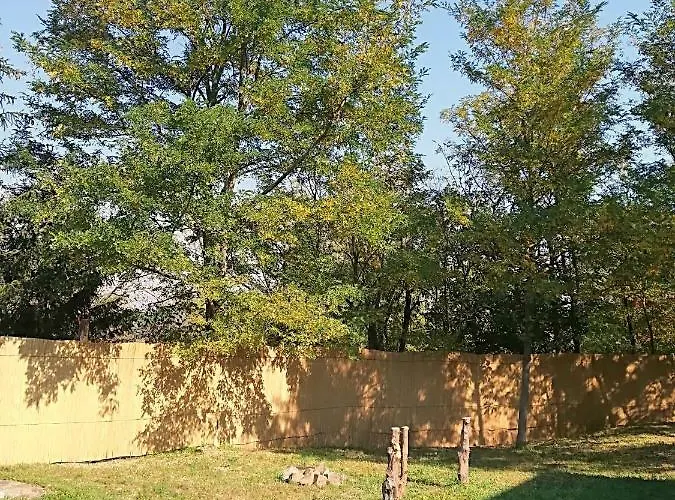 Postalada Vendeghaz * Salfold